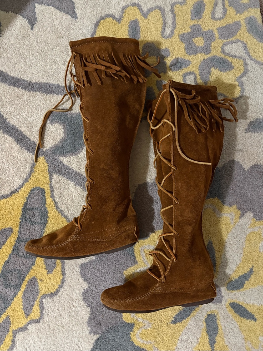 Minnetonka Women's Fringe Lace-Up Over-the-Knee Suede Boots - Chestnut Brown